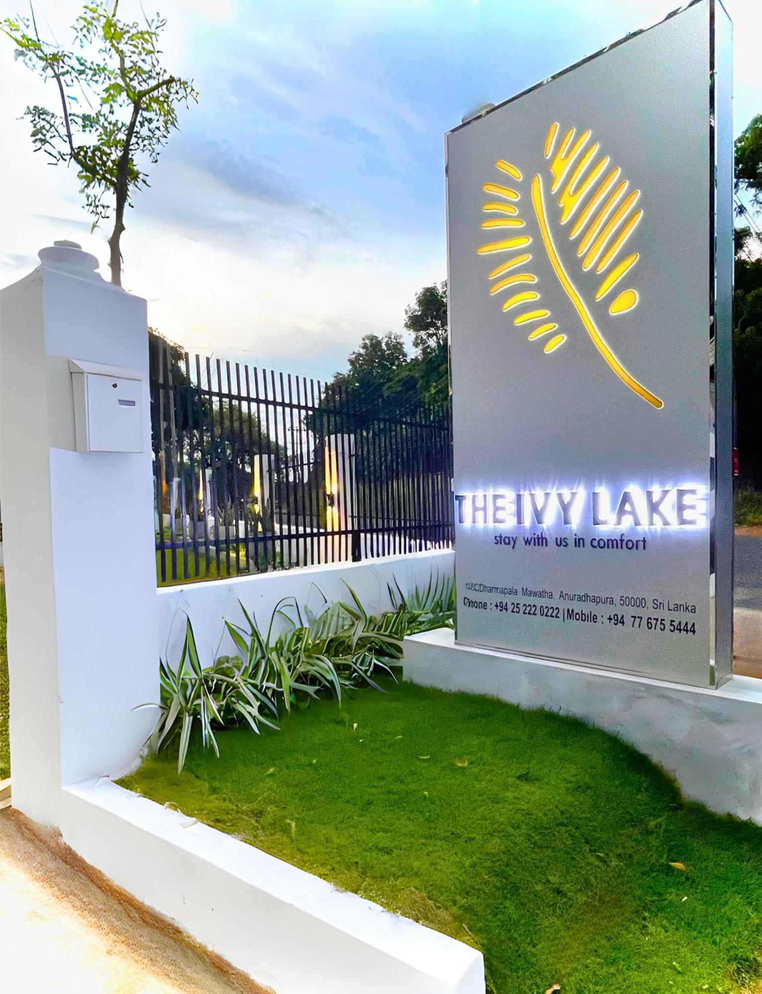 The Ivy Lake Anurâdhapura Extérieur photo